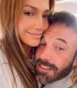 Jennifer Lopez files to divorce Ben Affleck: US media