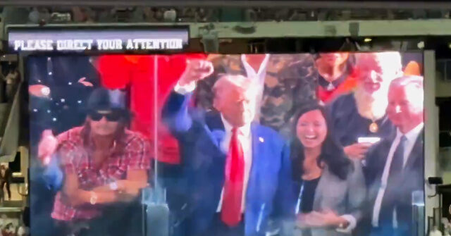 Trump Receives Loud Welcome at Alabama-Georgia Football Game