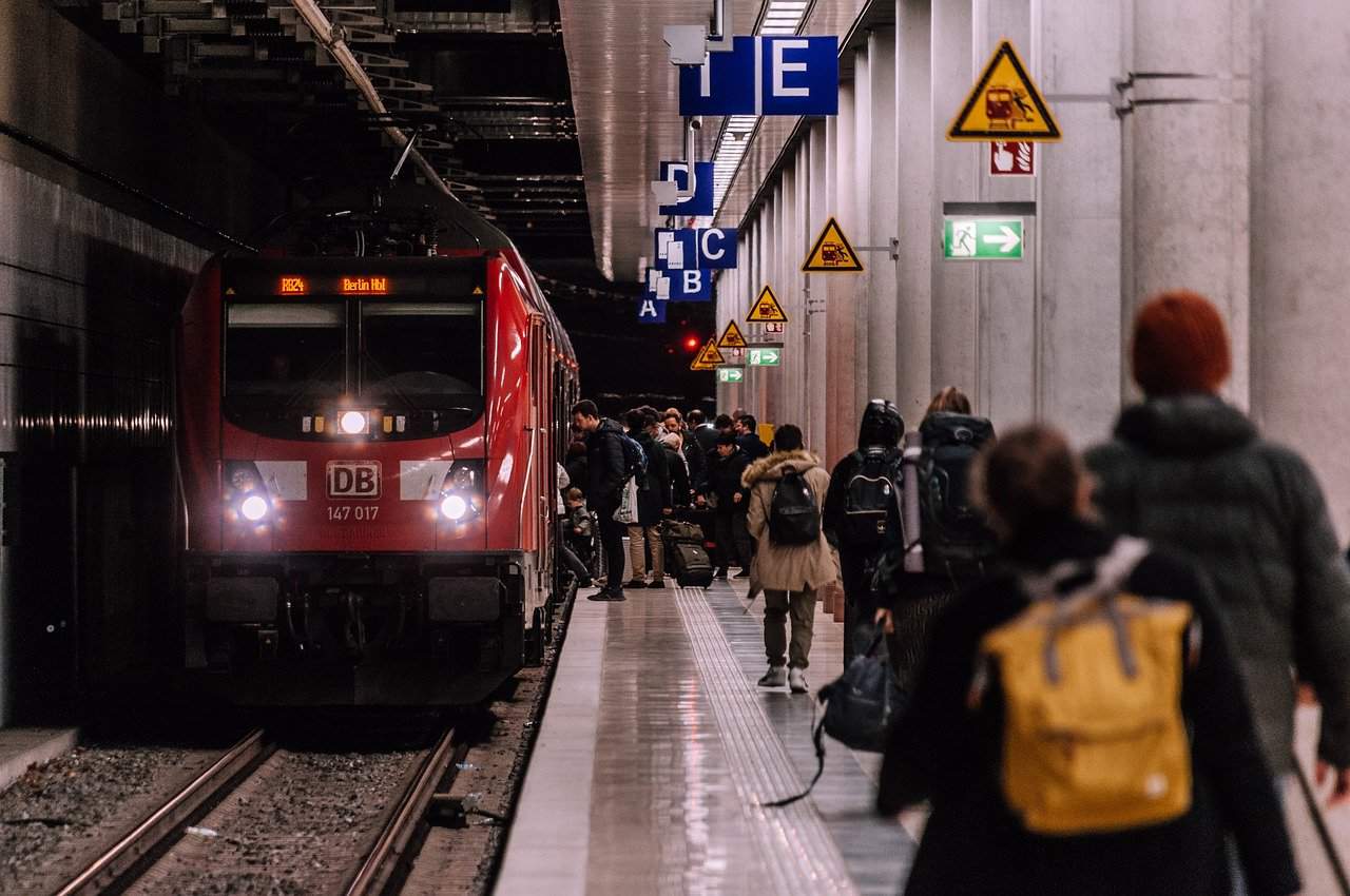 Train driver suicide causes massive rail delays in France