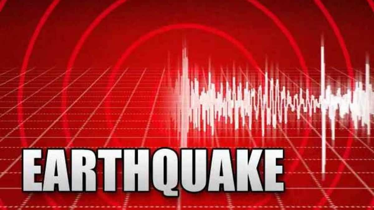 6.2 magnitude earthquake strikes Mexico