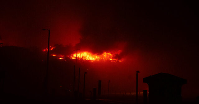 Fire Erupts in Eaton Canyon Near Altadena amid Los Angeles Wildfires